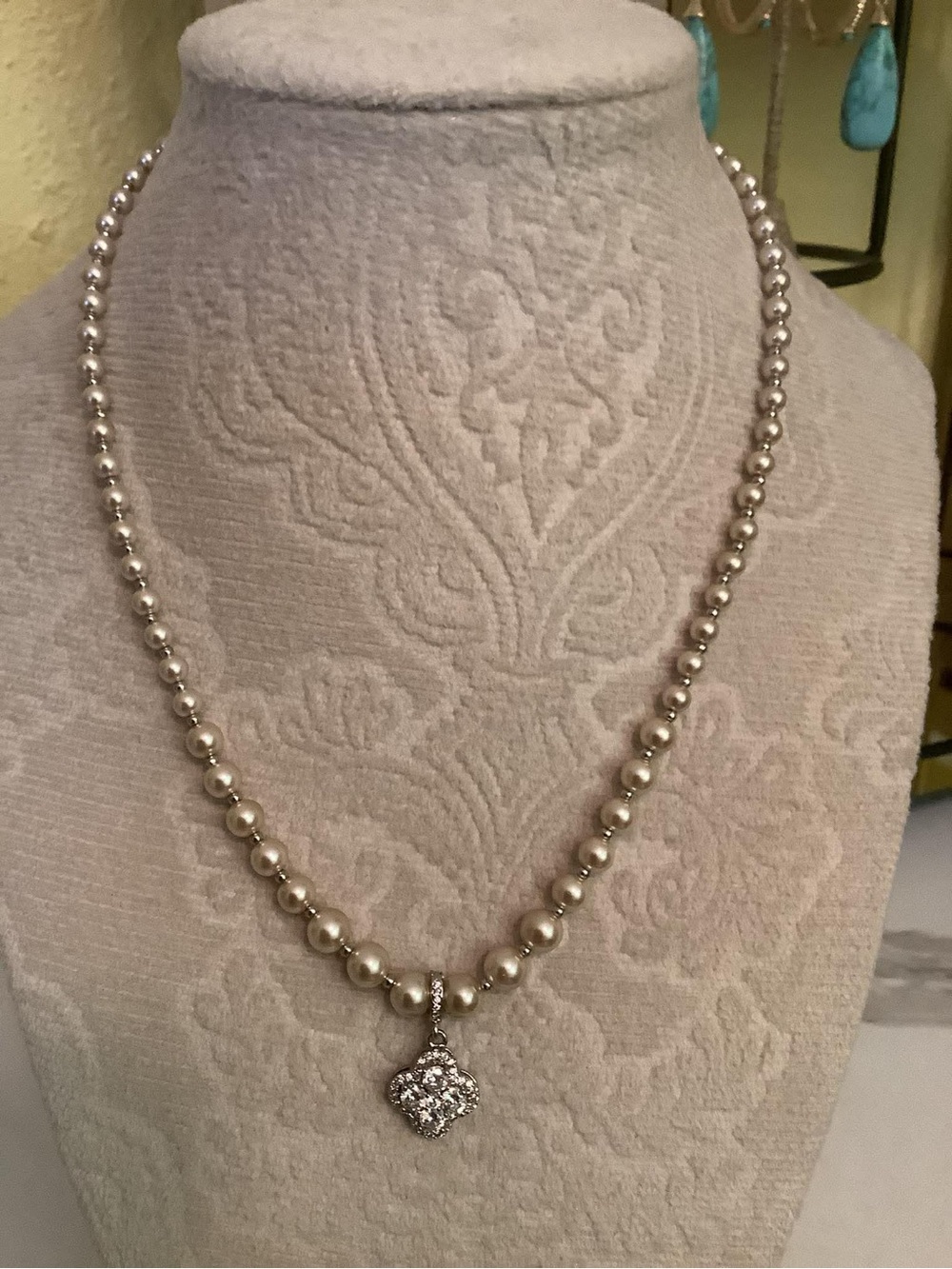 Park Lane Pearl Beaded Necklace with Crystal Clover Pendant, Silver, 16”+3”, NEW